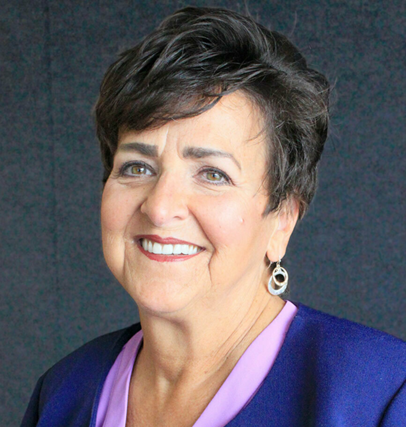 Linda Kenney headshot